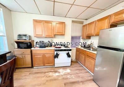 Mission Hill 3 Beds 1.5 Baths Boston - $3,800 No Fee