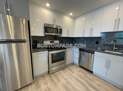 Brookline Studio 1 Bath  Boston University - $2,700 No Fee