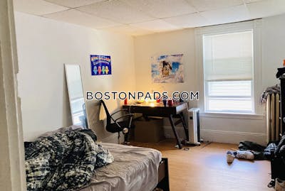 Allston Apartment for rent 6 Bedrooms 2 Baths Boston - $6,500